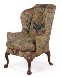 Curves & Carvings Signature Collection Chair - C&C CHAIR0166